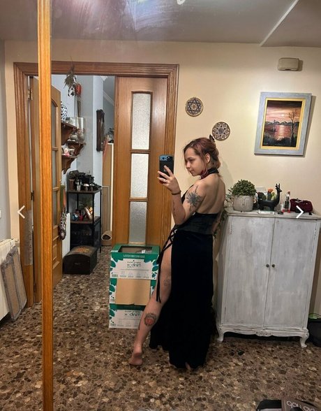 xhuronax pornstar naked photos