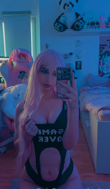 _carlaperezz perfect actress photos