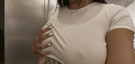 k hh23 high quality model pics