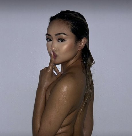 Katelyn Jenna beautiful star img