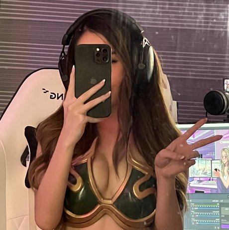 Anna Marcelo exclusive model pic