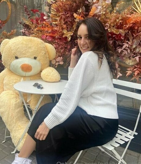 nataly queen pretty star images