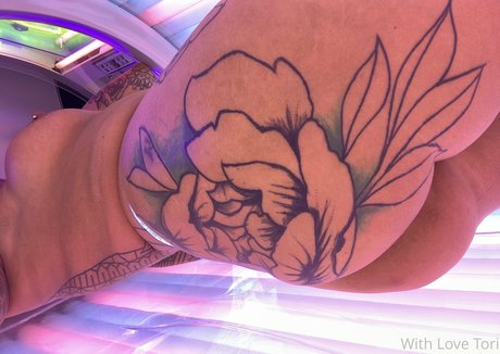 withlove tori hd model photo