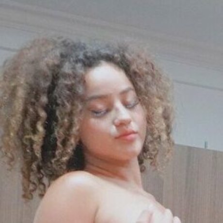 uwu yor star xxx photo