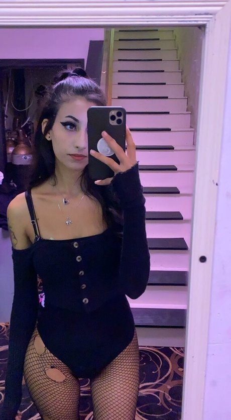 xrucial star beautiful photos