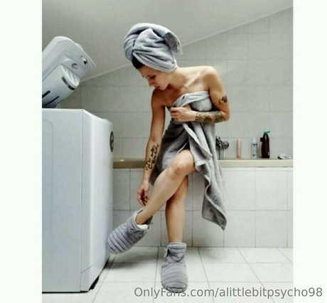 tattooed shemale onlyfans hot nude photo