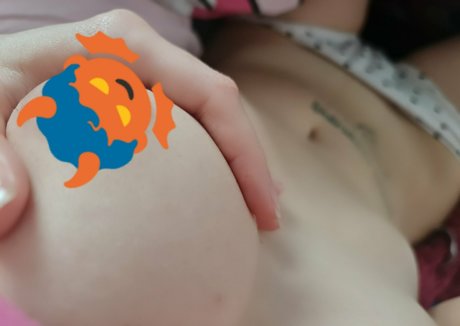 alittlebitpsycho98 nude model photo