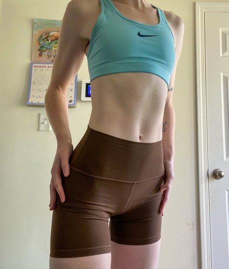 Shook Shan sex model archive