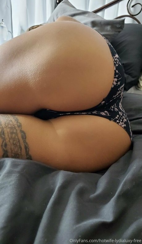 woodsman wife nudes actress img