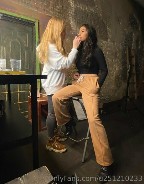 dayana sexy adult model img