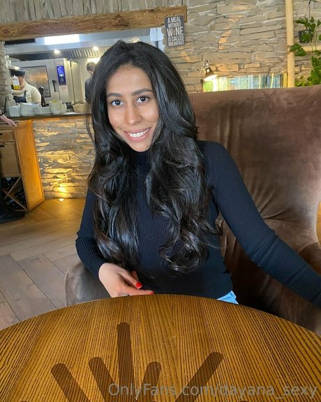 dayana sexy star beautiful archive