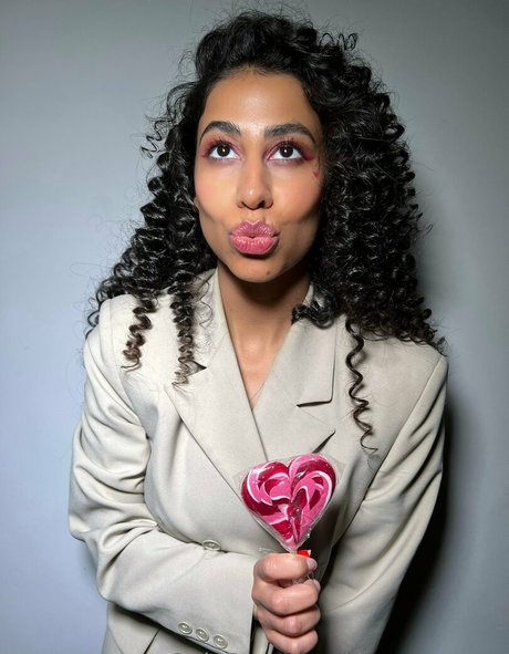 dayana sexy nice actress pictures