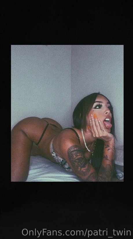 patri twin model nice pics