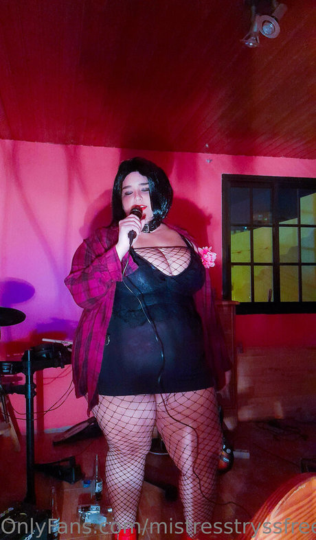 mistresstryss star nude image