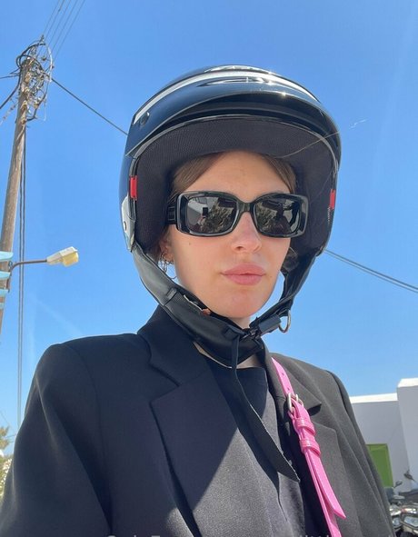 pollylittlecaprice exclusive star images