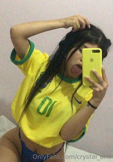 crystal one hot actress img