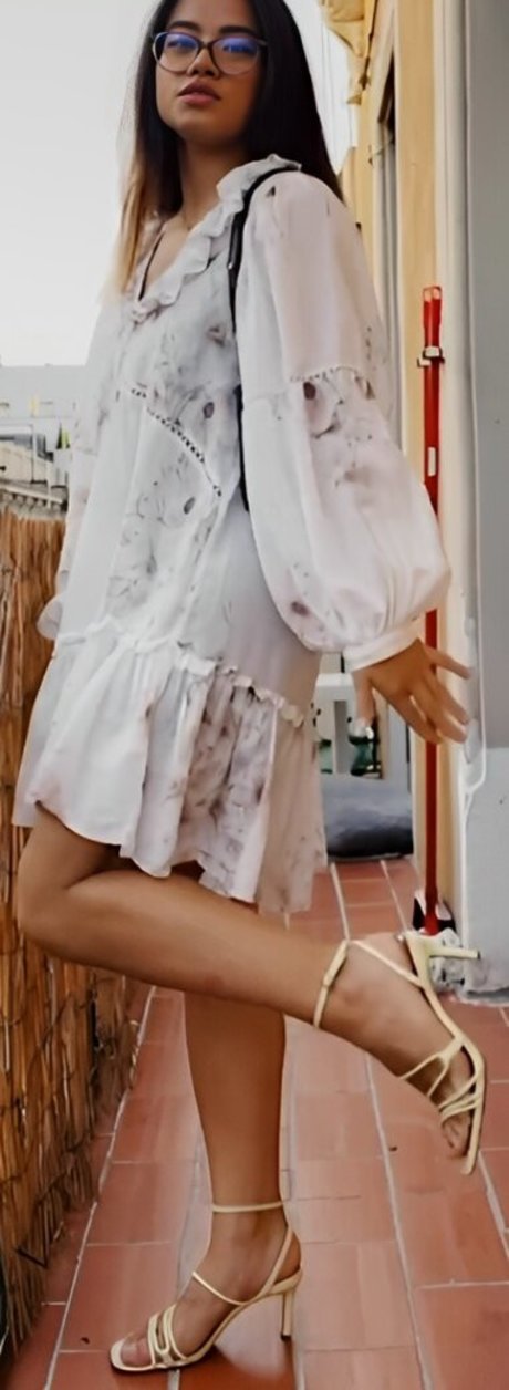 Anne Whisper pretty model img