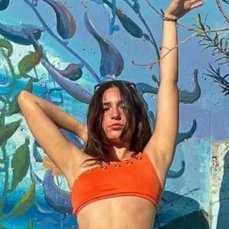 buniibandit naked model images