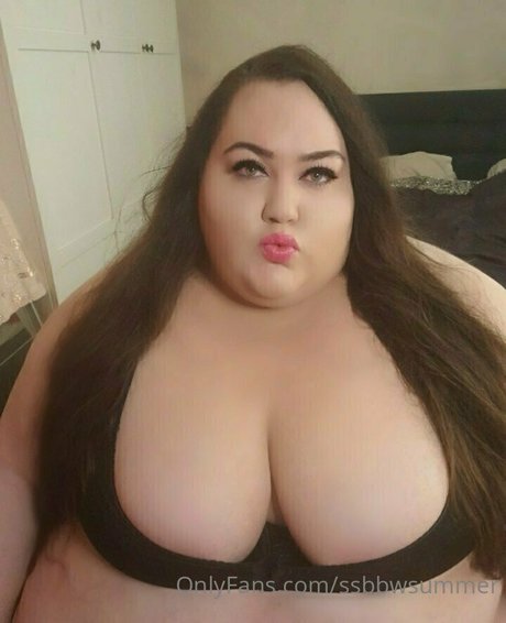 ssbbwsummer model naked picture
