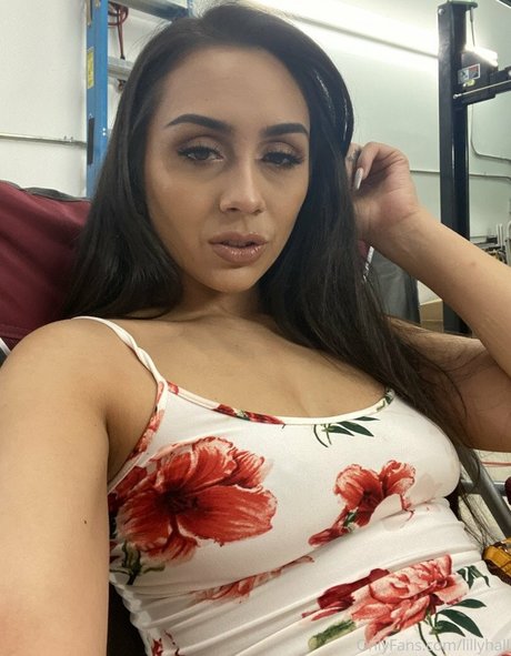 asian top onlyfans sex picture