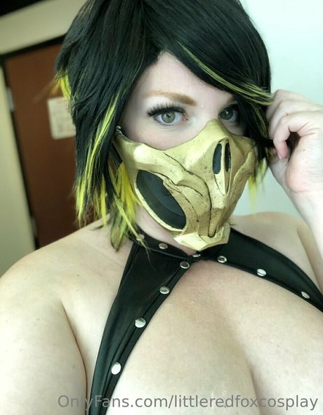 Littleredfox pornstar img