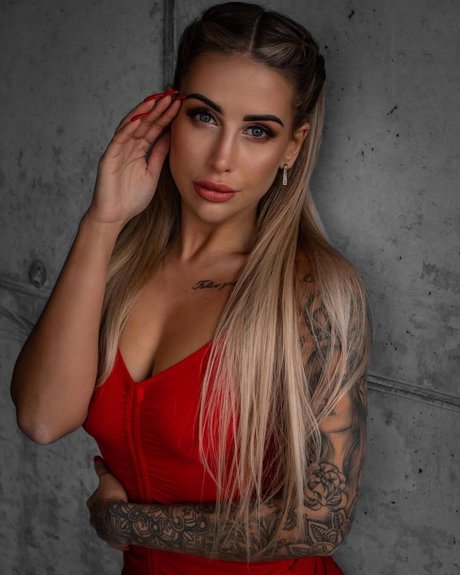 Julia Madaj model hd galleries