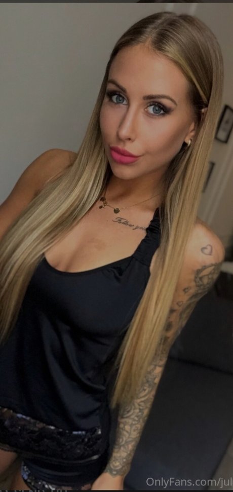 Julia Madaj pornstar nudes pictures