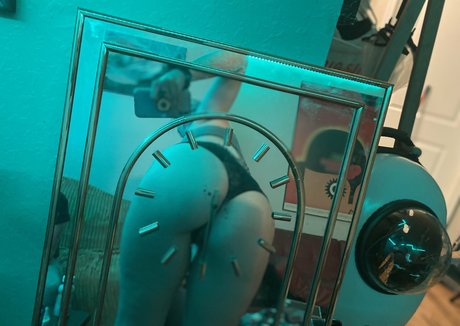 hereliesviolet pornographic actress photo