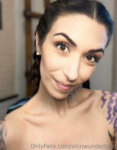 aliinwunderland star hd pics
