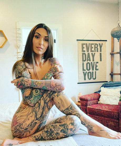 aliinwunderland nudes pornstar photos