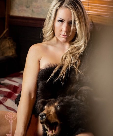 Kylie J Beech art pornstar img