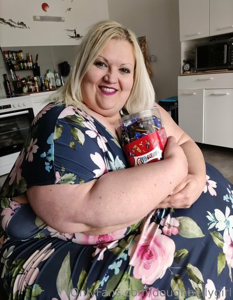 doughbellygirl star perfect photo