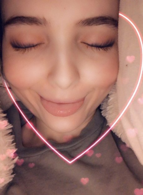 cuddlekink model high quality pictures