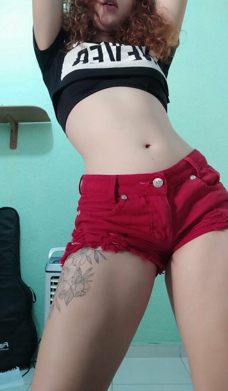 aghatadefogoo model beautiful picture