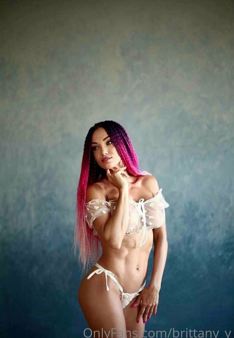 brittany y star top image