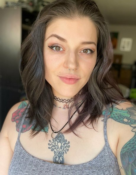 sixxela model nudes image