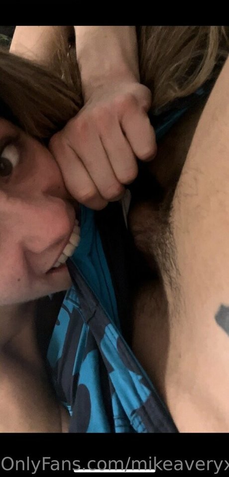 mikeaveryxxx sexy model pic