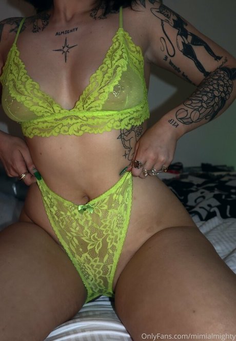 mimialmighty model sex pic