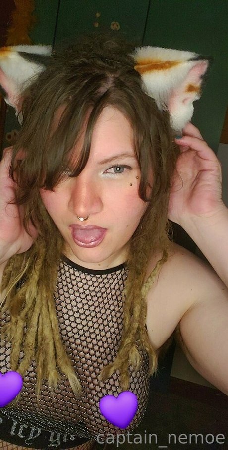 captain nemoe pretty actress images