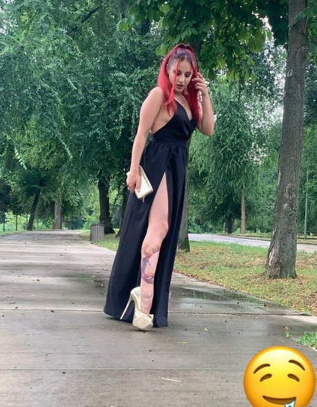 amina amore69 naked star photo