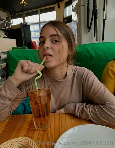 teenybabydolll pornstar nude img