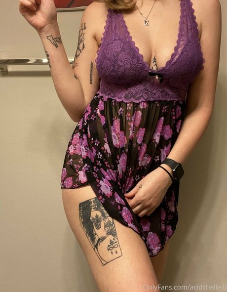 acidchelle 0 pornographic model photos