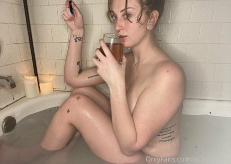 acidchelle 0 free actress image