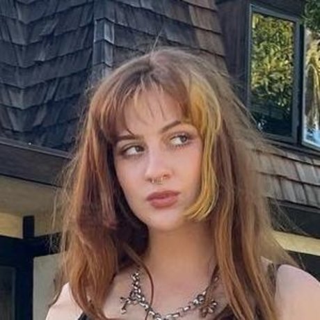 Tati Bruening high quality pornstar img