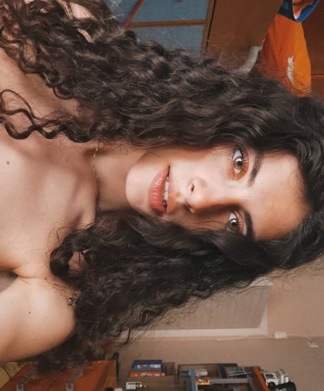 Martina Miticocchio model top picture