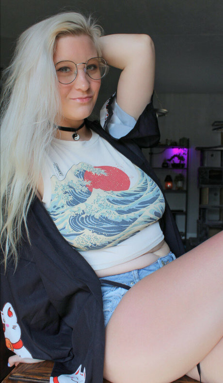 sarahshaye star naked gallery