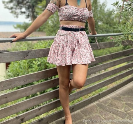 hollyhellfree model hd archive