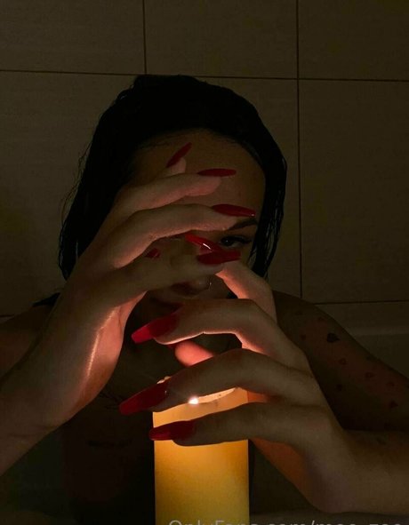 mee zee star hot pictures