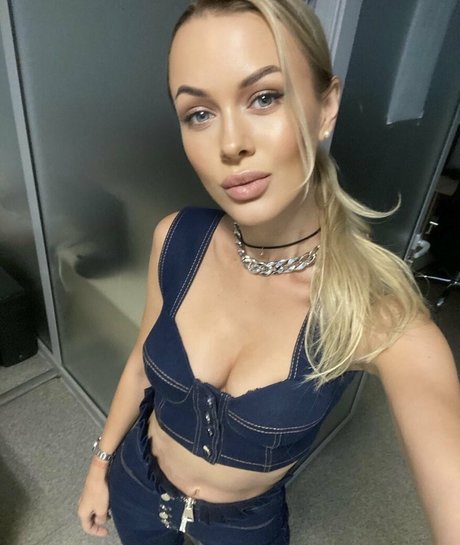 anna mommyx model photo