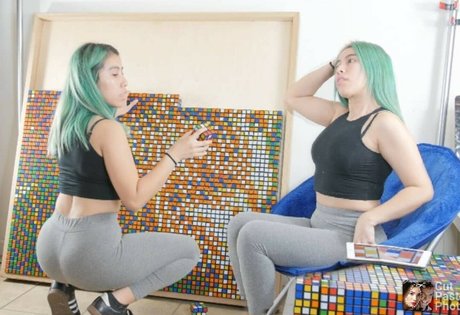 Wendy Diaz sexy actress archive